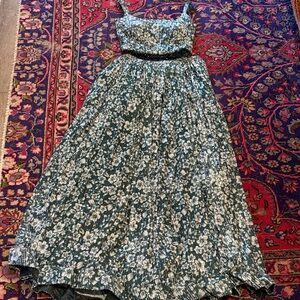 Floral Lehenga size S-M